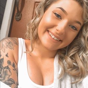 Meet your Posher, Caselyn